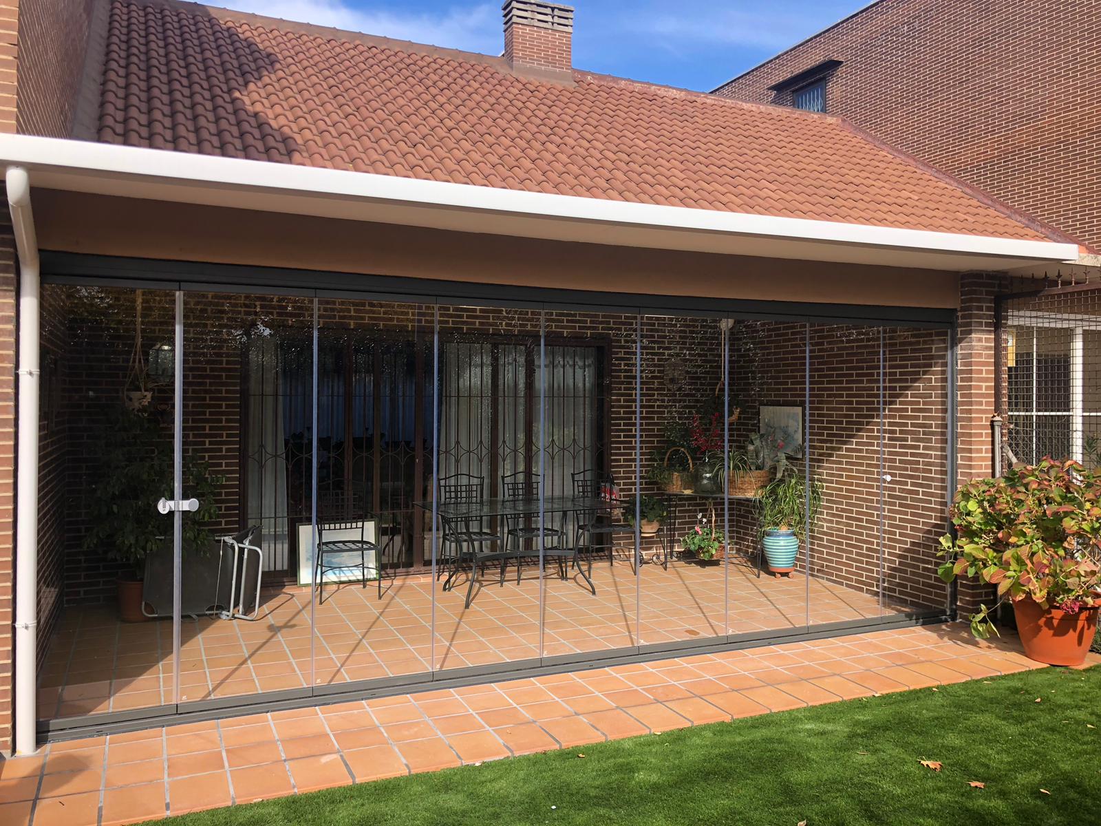 Cortinas de Cristal y Cerramientos GLASSLAND