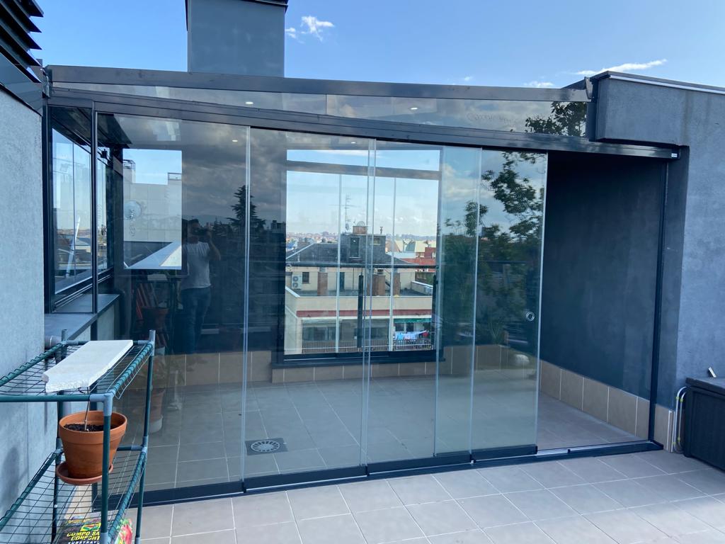 Cortinas de Cristal y Cerramientos GLASSLAND