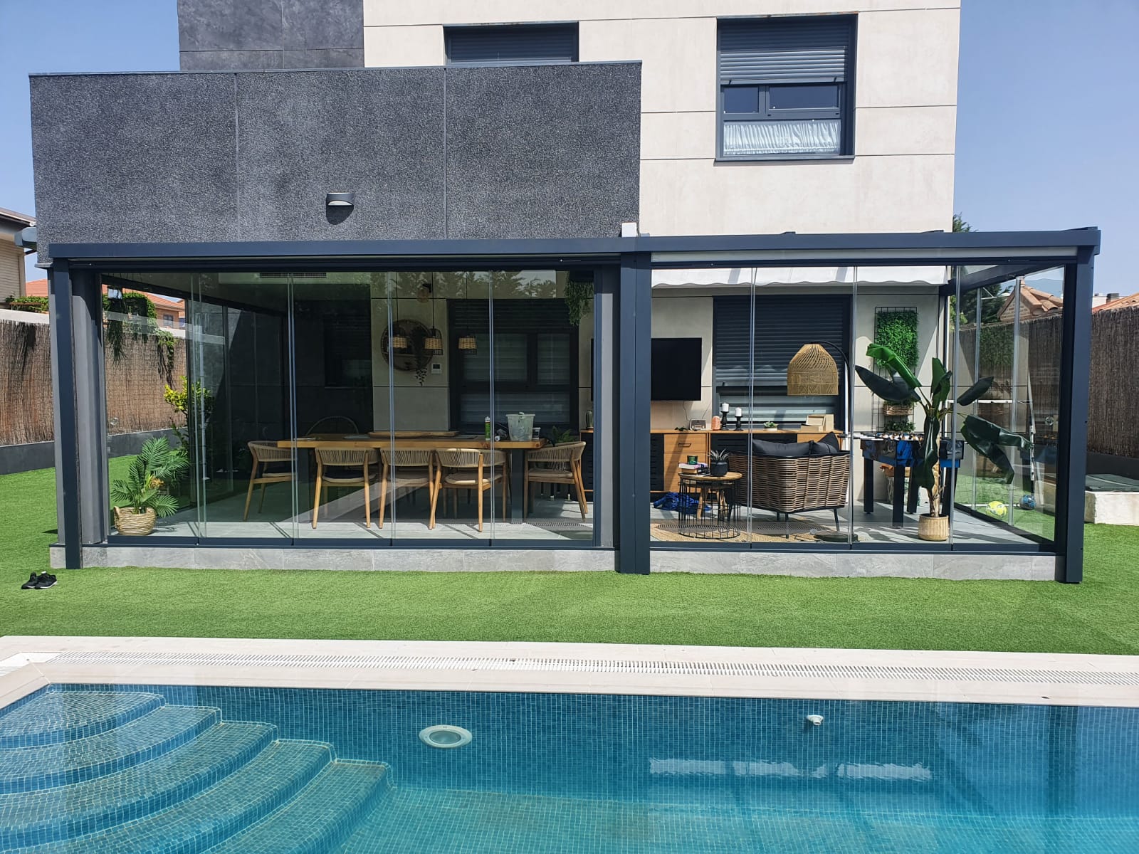 Cortinas de Cristal y Cerramientos GLASSLAND